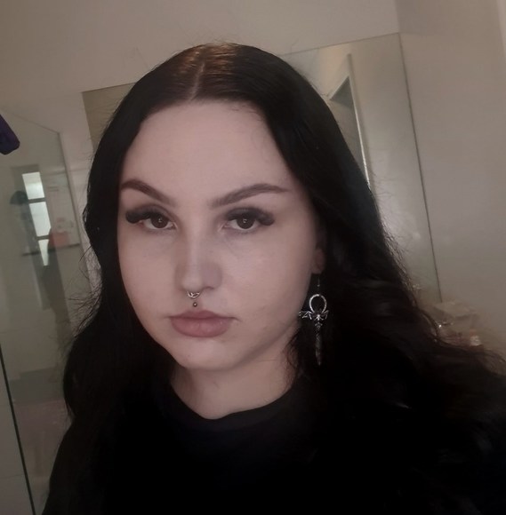 Meet the Posher Other - Meet your Posher, Jenna